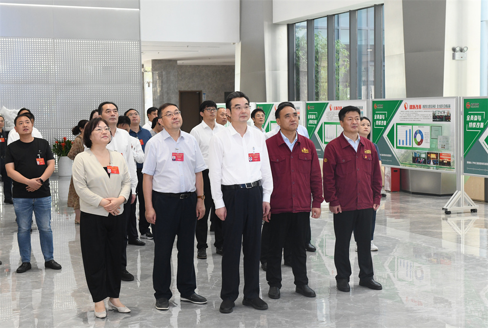 淮安市九屆人大代表來淮鋼參觀指導(dǎo)